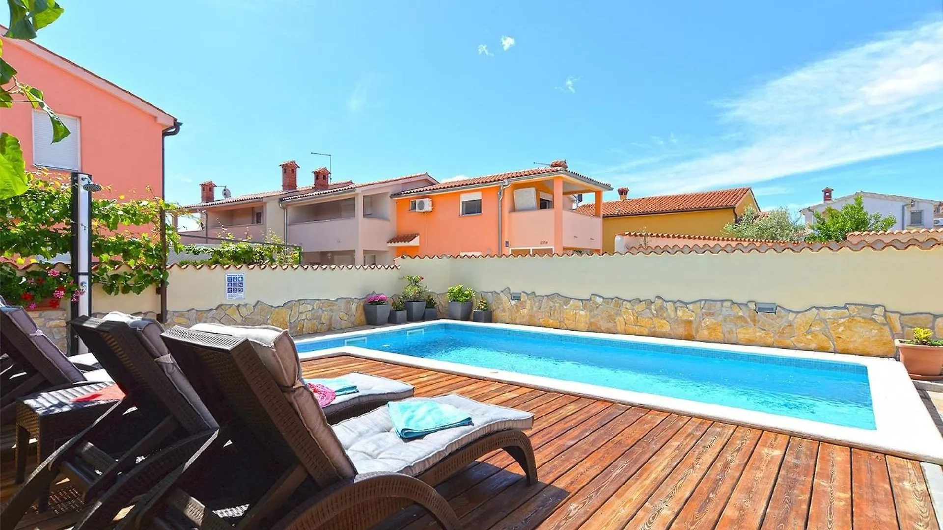 Ferienhaus Mit Privatpool Fuer 6 Personen Ca 80 Qm In Barbariga, Istrien Istrische Riviera 0*, Barbariga Croatia